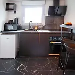 Cinema Prive-compiegne - Sitivia Дом отдыха *